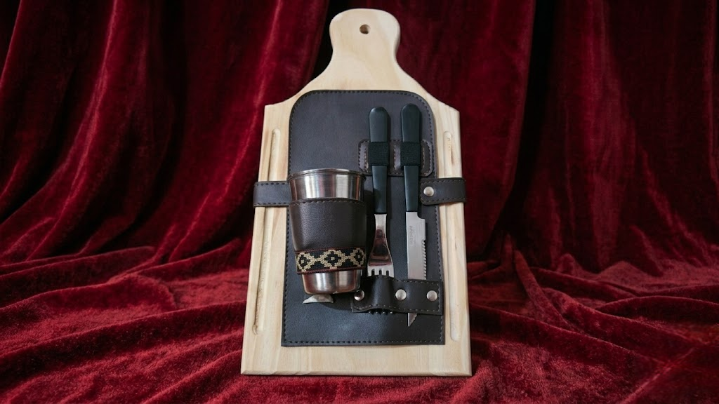 SET - Tabla de eucalipto, Vaso Térmico Y Cubiertos